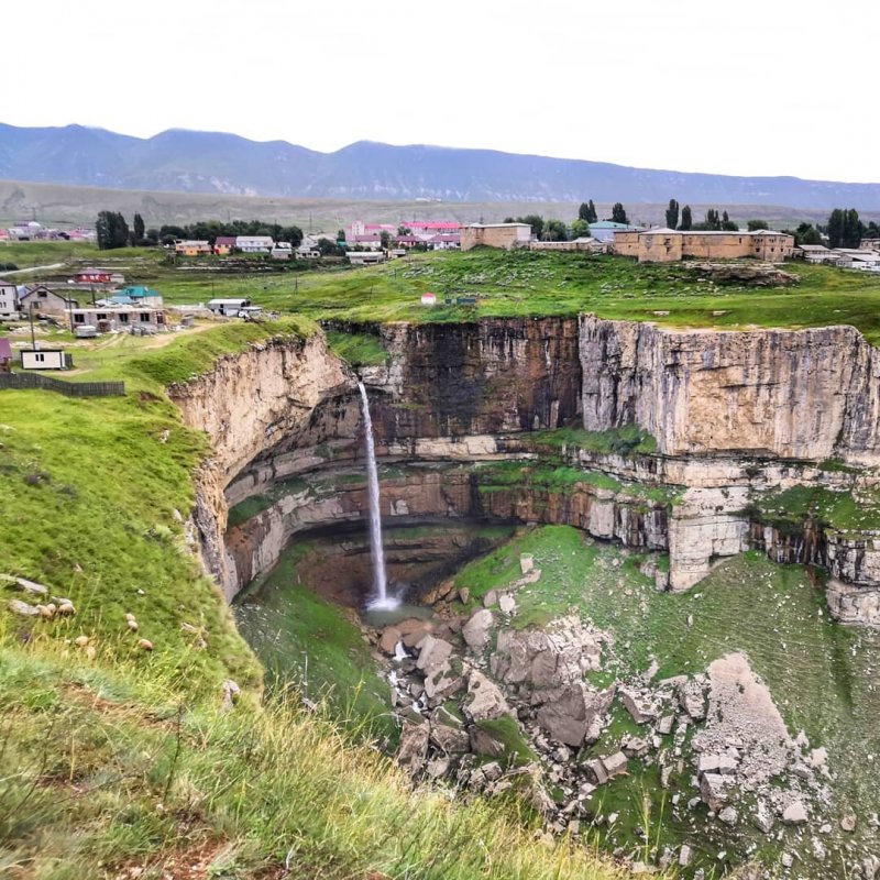 Тобольский водопад в Дагестане