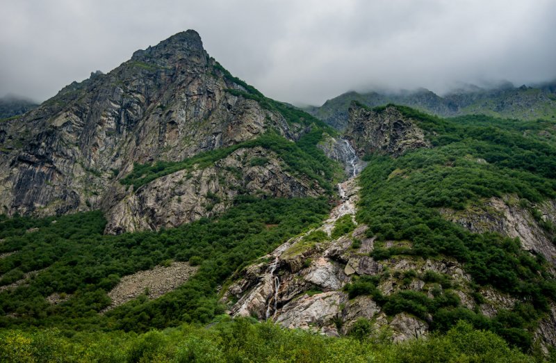 Мидаграбинские Долина в Северной Осетии