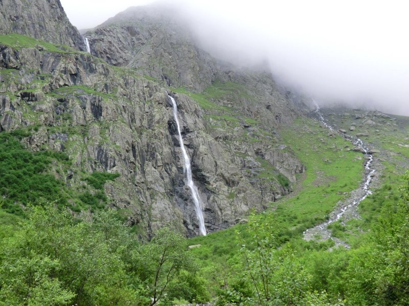 Мидаграбинские водопады Северная Осетия рассказ