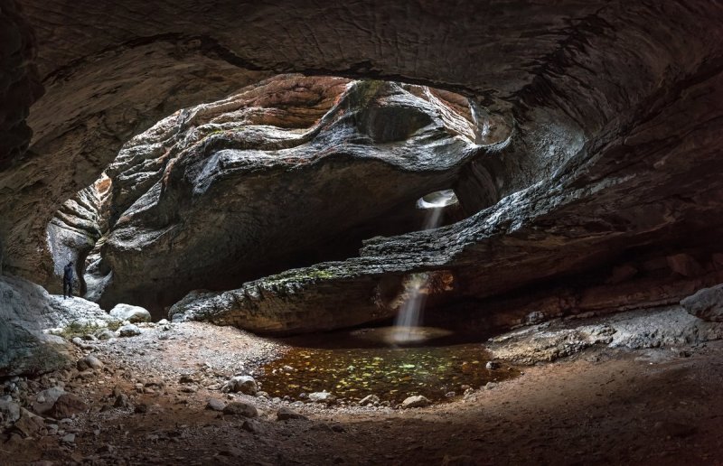 Салтинский подземный водопад Дагестан