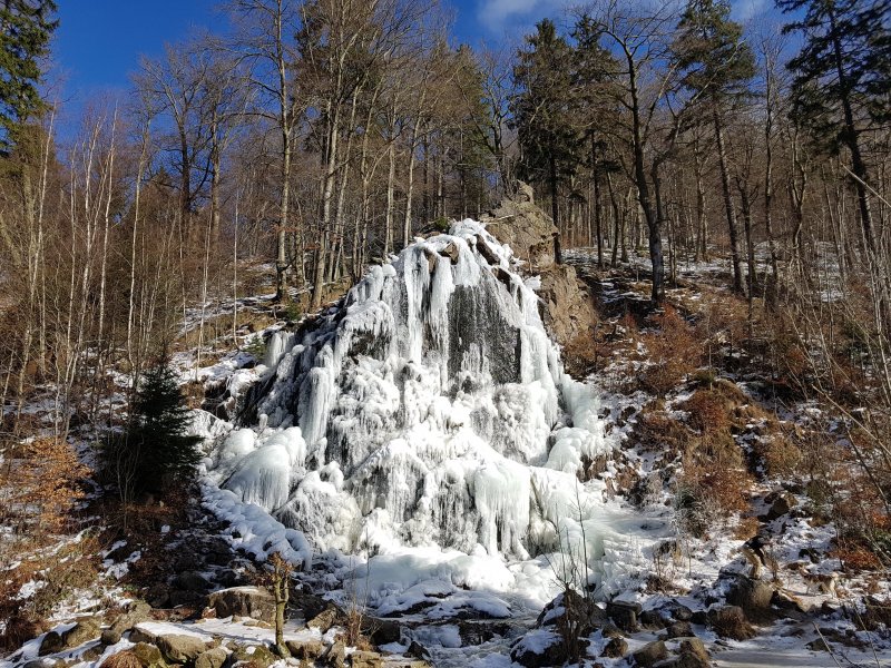 Лермонтовский водопад зимой