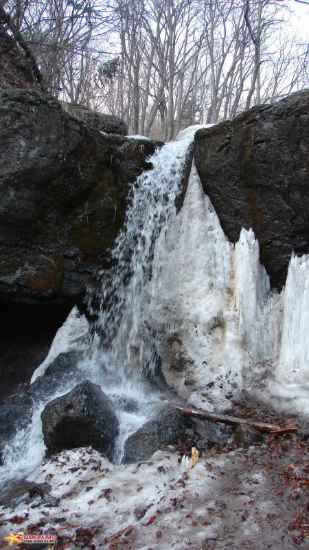 Кравцовские водопады Приморский край зимой