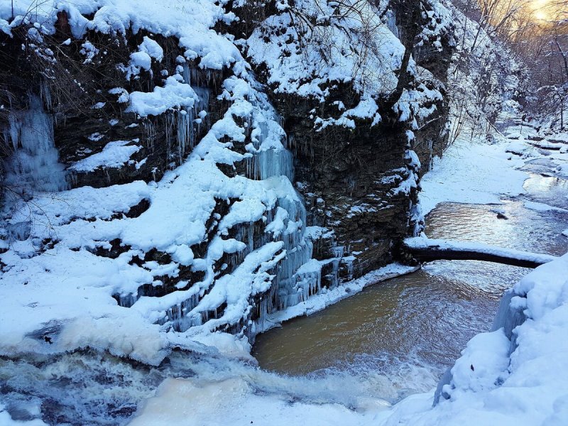 Водопады Руфабго зима