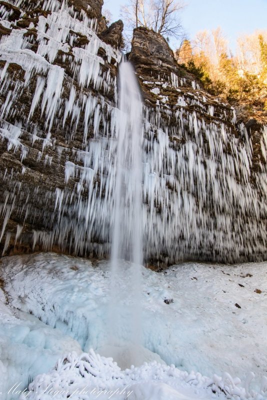 Пущинский водопад зима