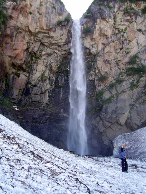 Водопад на Камчатке на Вилючинском вулкане