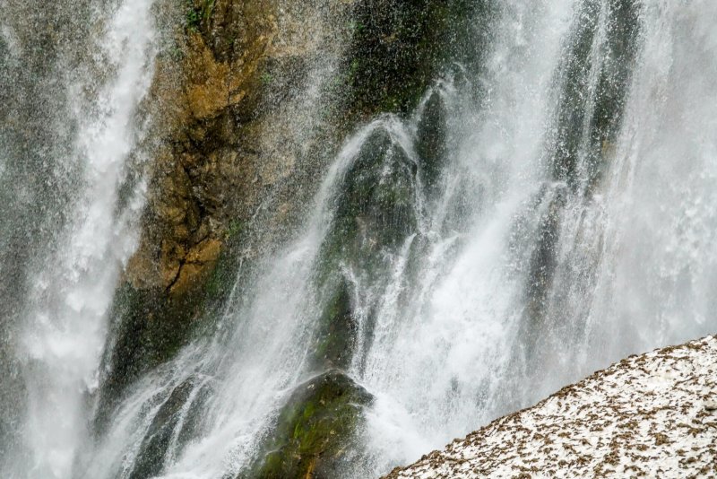Гегский водопад Абхазия зимой