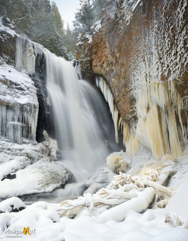 Никитинские водопады зимой