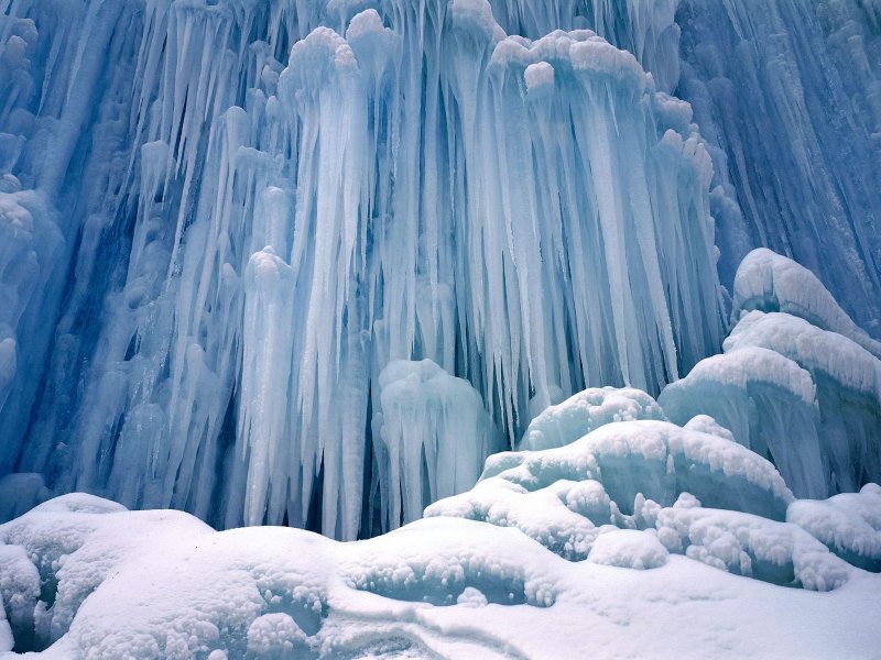 Емурлинский водопад зимой