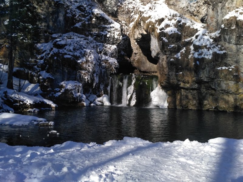 Замёрзший водопад Ридо, Канада