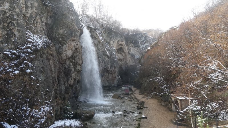 Медовые водопады Домбай