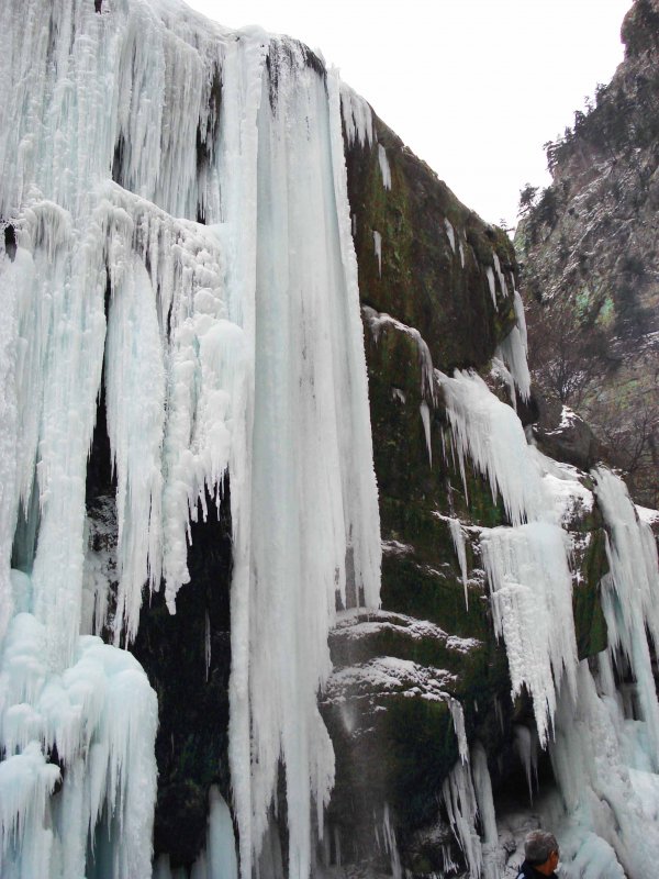 Кабардино-Балкарская Чегемские водопады