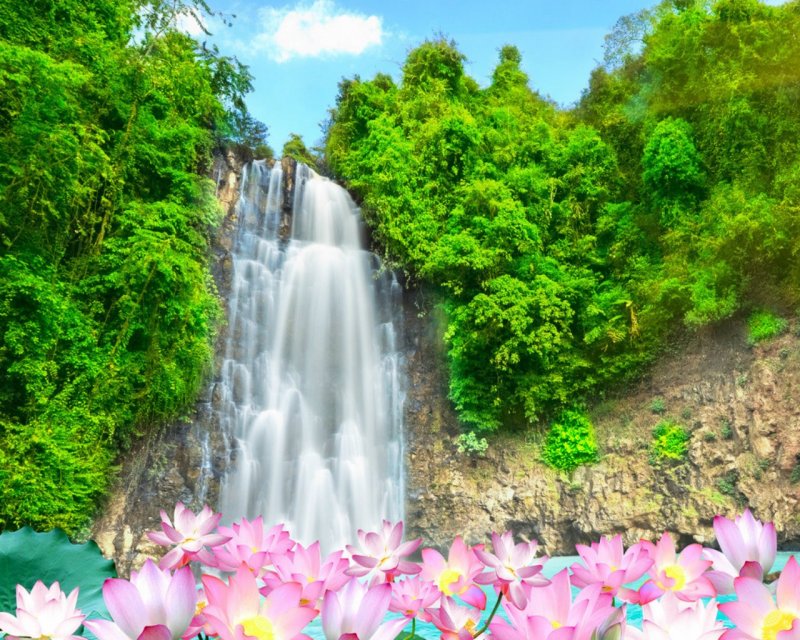 Весенний водопад