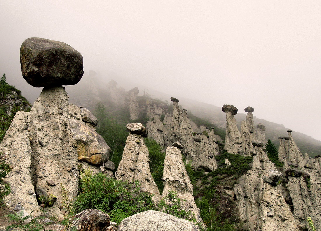 Каменные грибы Долины Сотеры Крым