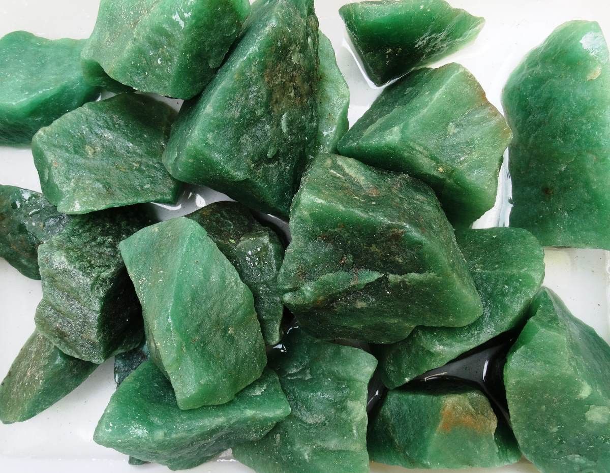 драгоценные камни зеленого цвета фото
