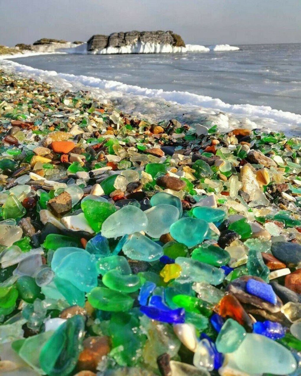 пляж из стекла во владивостоке