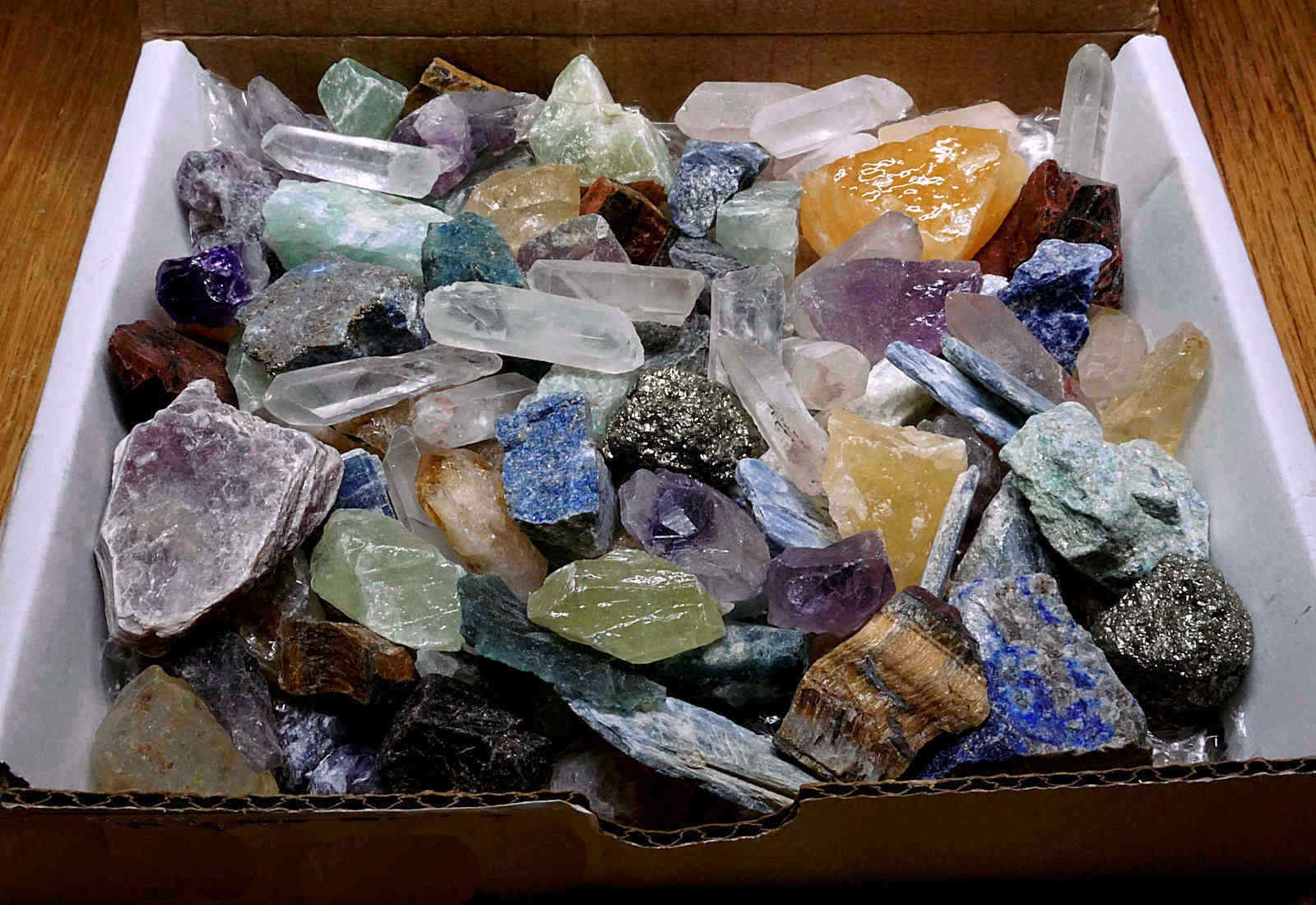 Где купить самоцветы. Коллекция минералов и горных пород. Коллекция минералы и горные породы 20 видов. Коллекция "минералы и горные породы" (поделочные камни). Коллекция минералы и горные породы 49 видов.