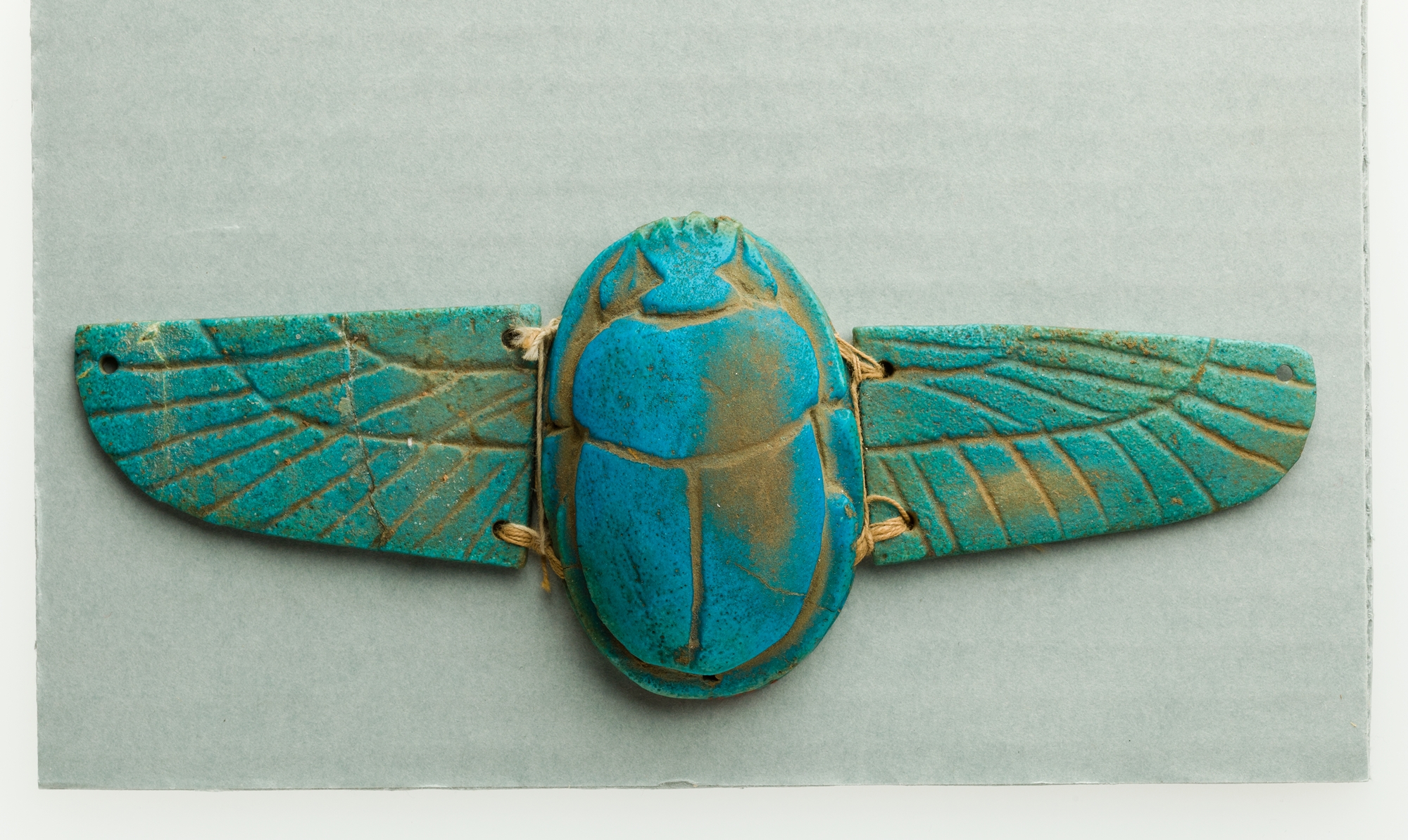 Жук скарабей украшения древнего Египта