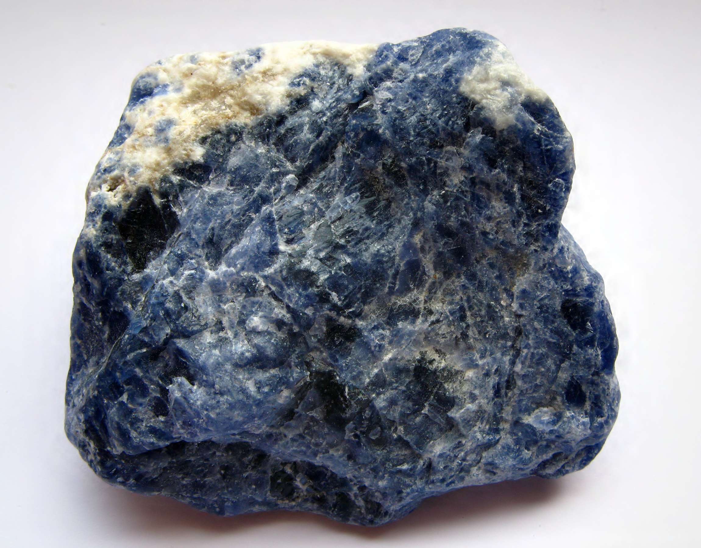 Содалит / минерал
