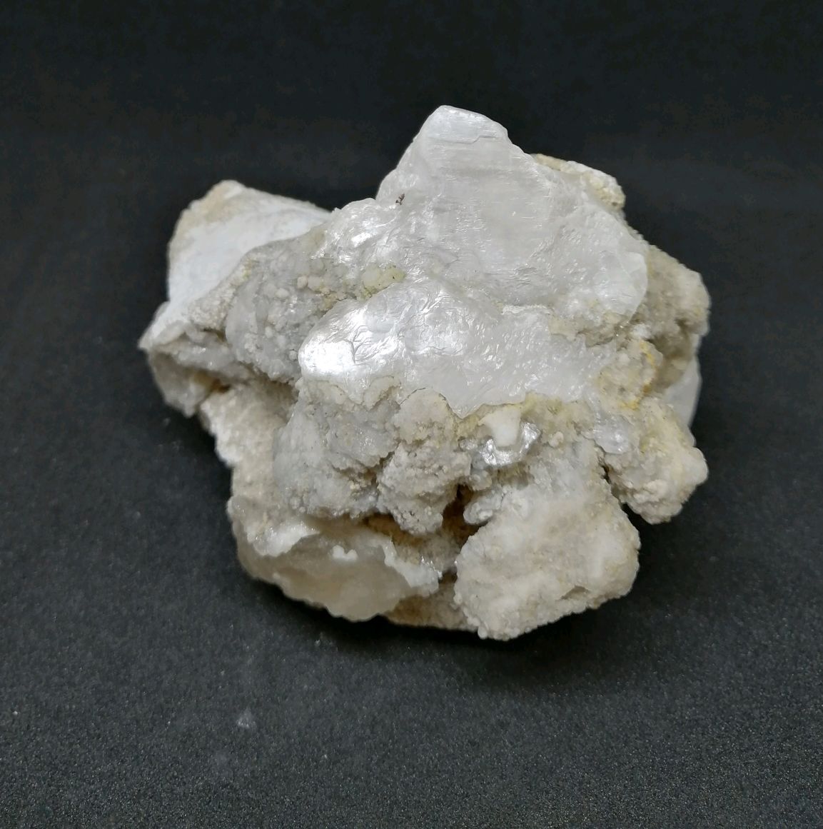 Доломит минерал
