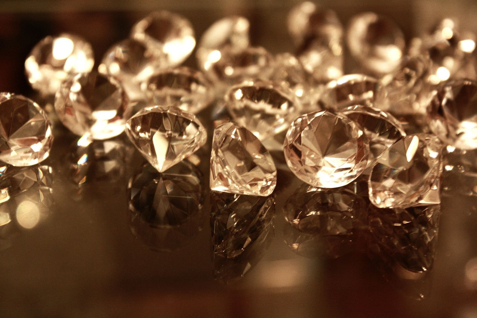Драгоценности бриллианты