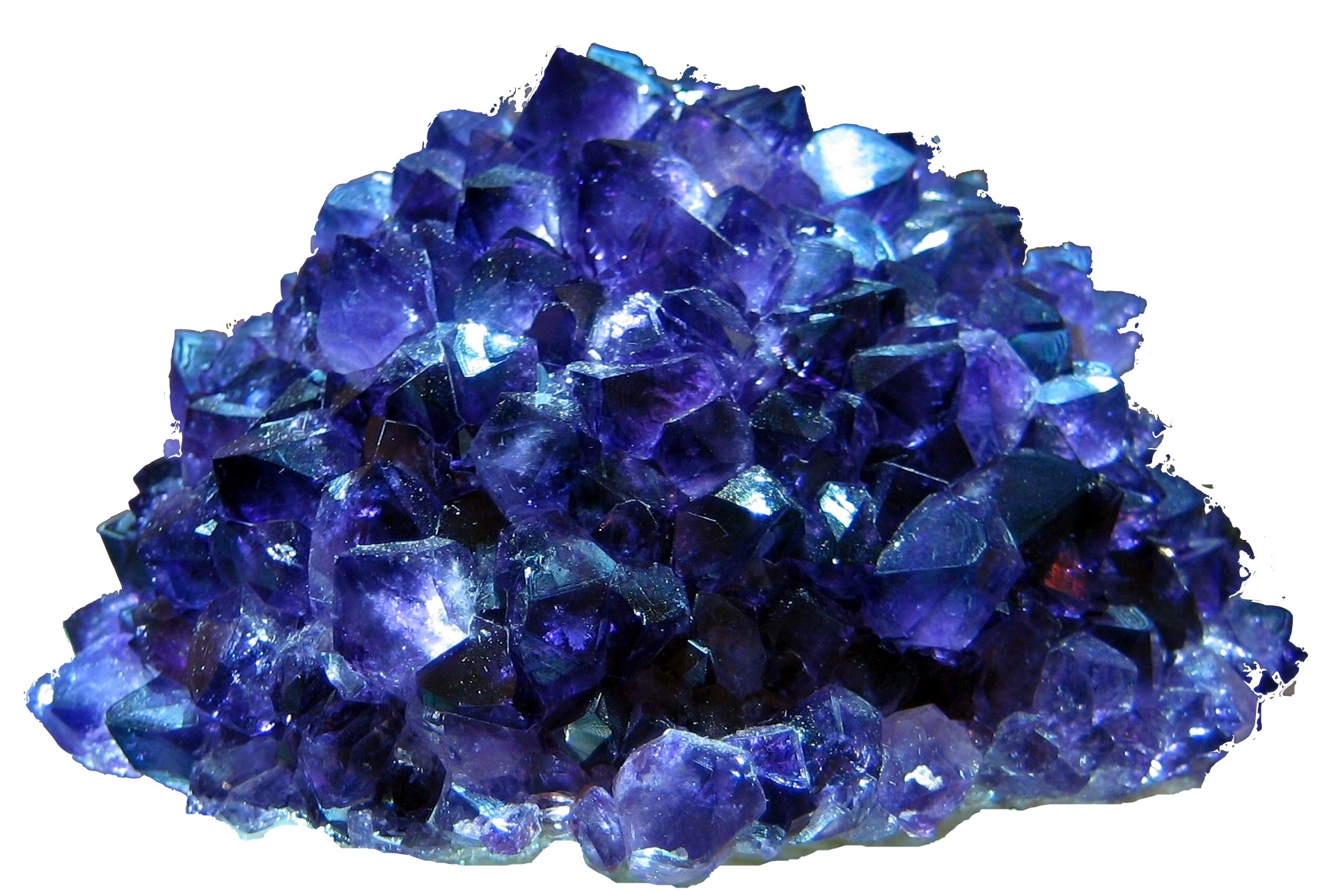 Кристаллический синий. Драгоценные камни сапфир аметист. Кварц и аметист голубой. Сапфир и аметист. Синий сапфир камень.