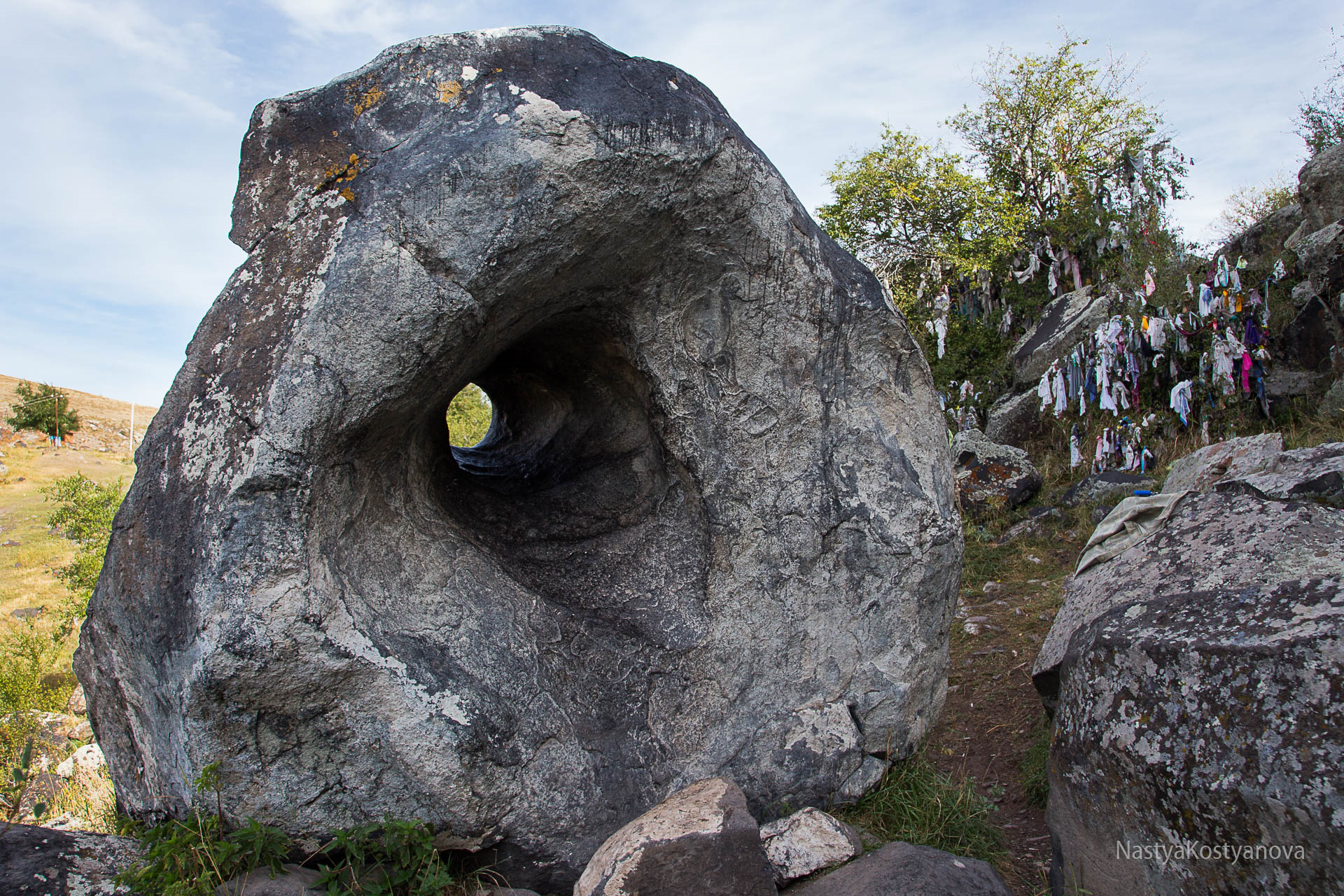 камни в армении