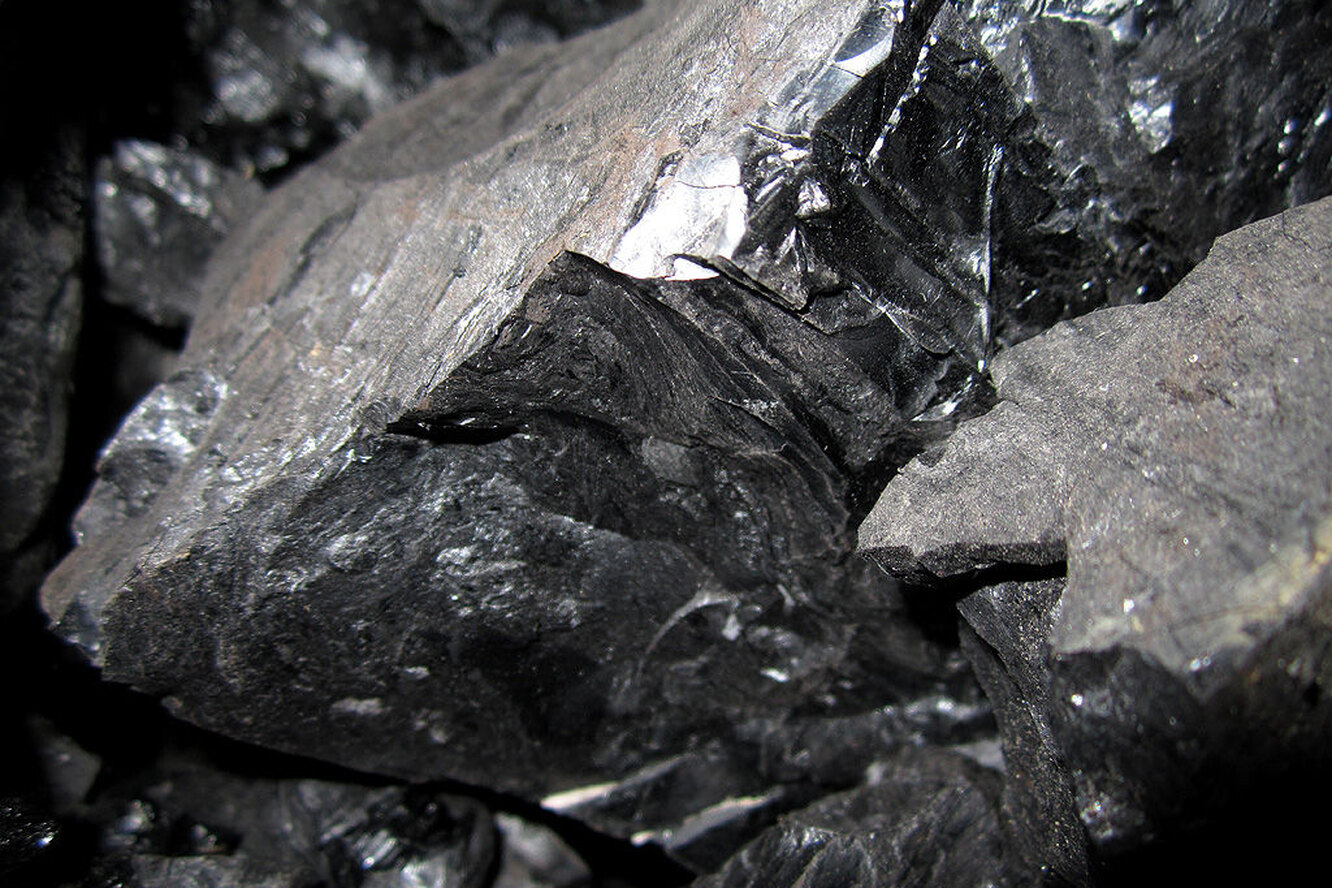 Природный уголь
