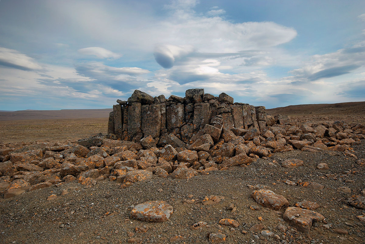 гора камень на плато путорана