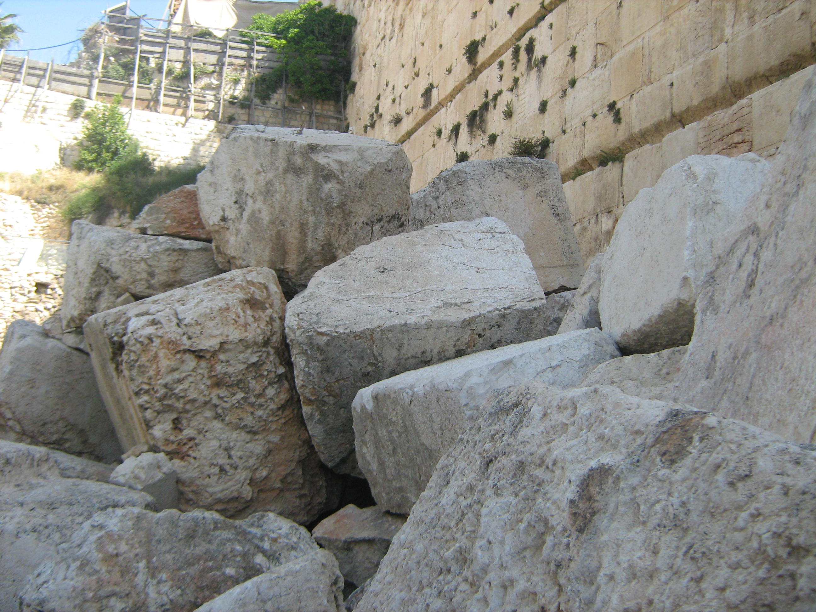 камень в иерусалиме