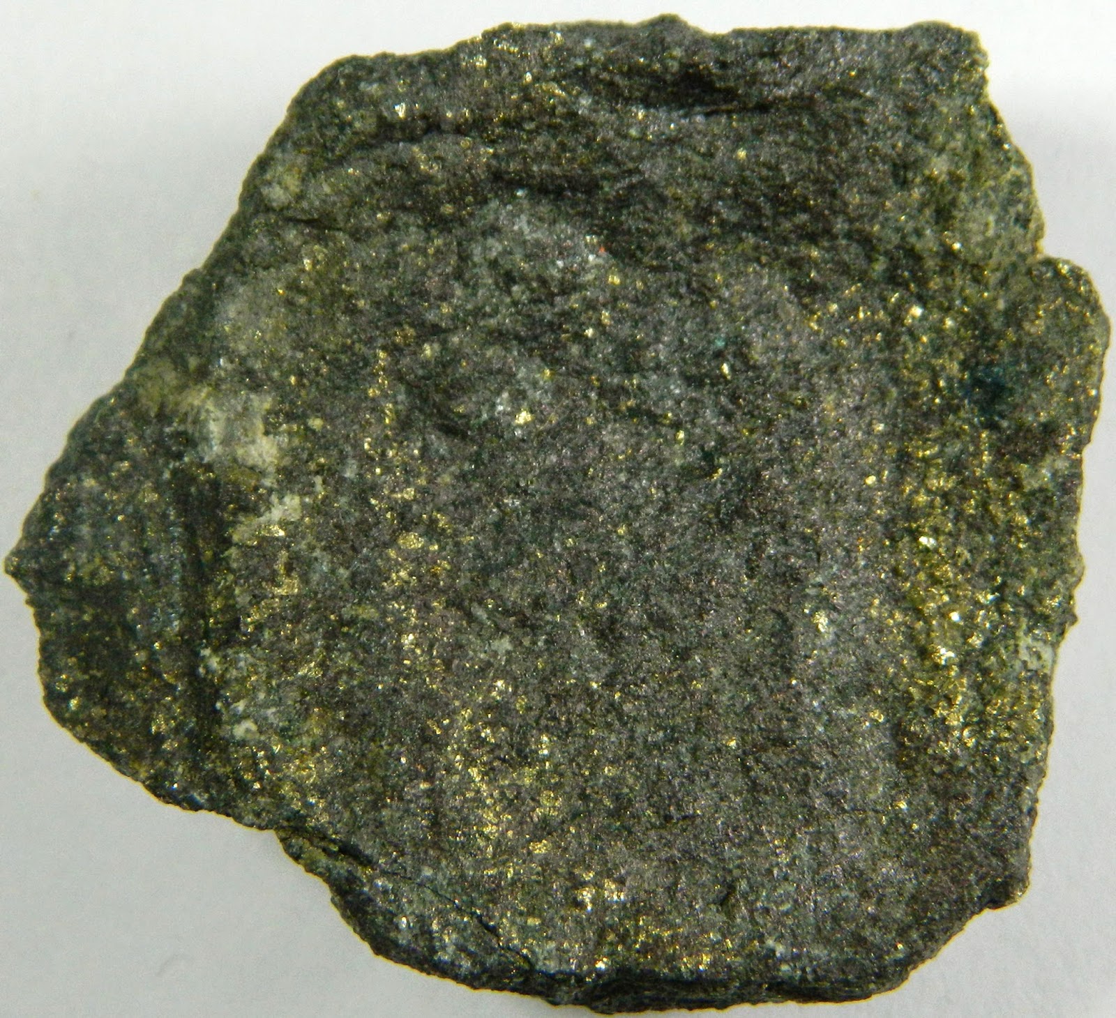камень руда фото