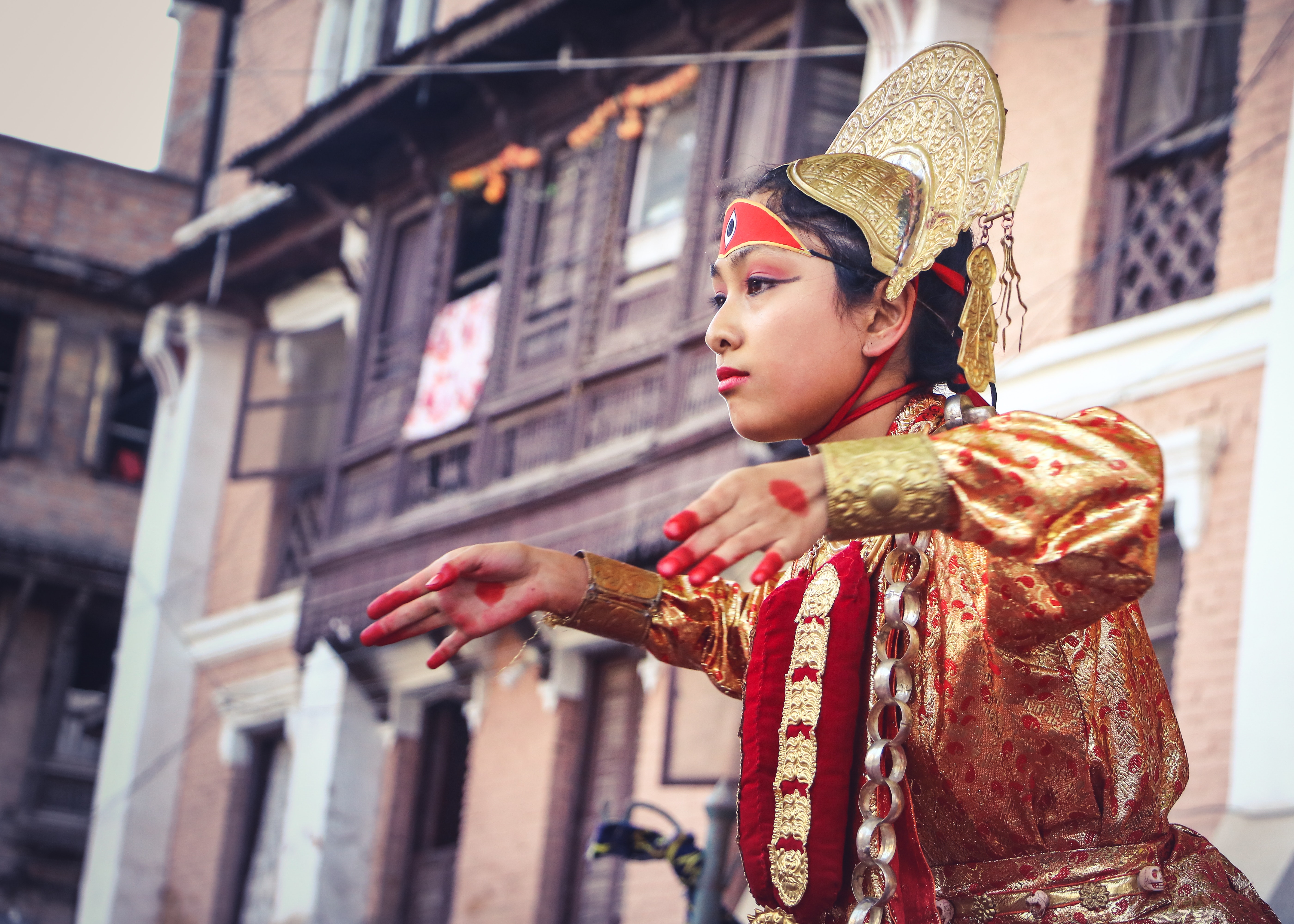 Принцесса непала. Непал традиционная одежда. Непал девушки. Непальский костюм. Царица Непала фото.
