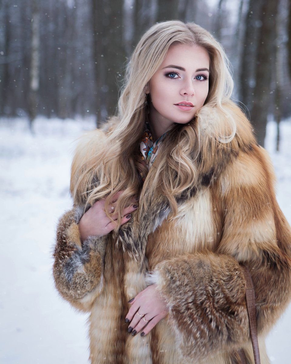 Анастасия Сотникова fur Coat