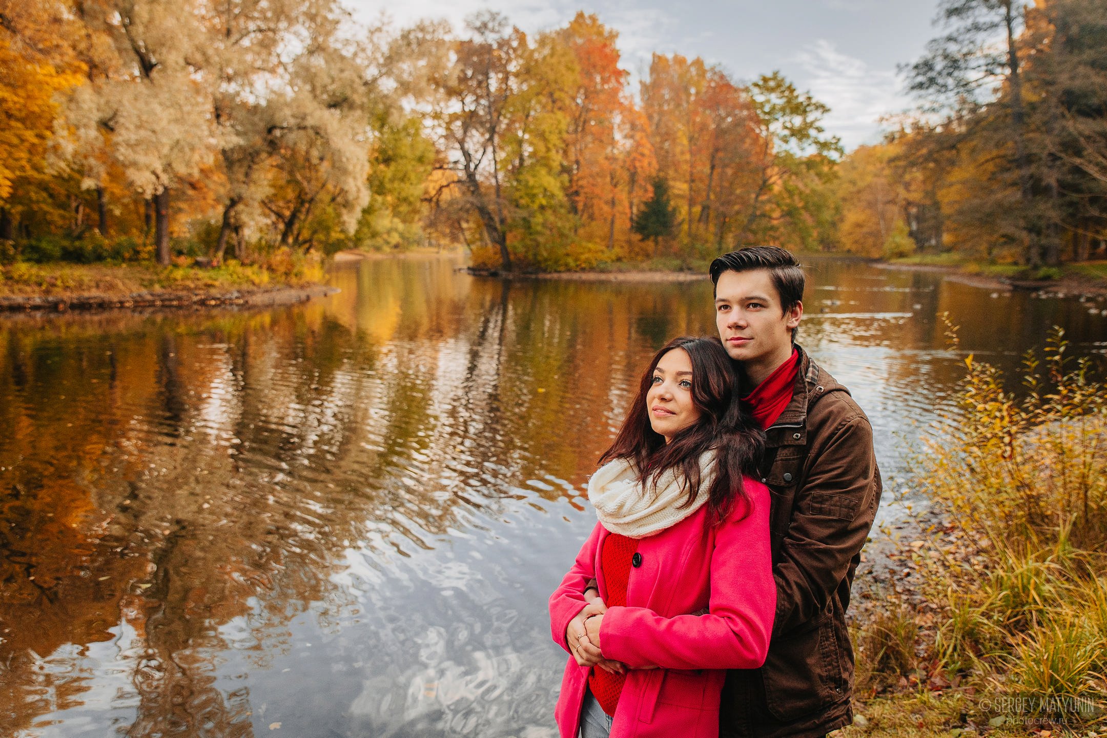 фото пары в парке осенью