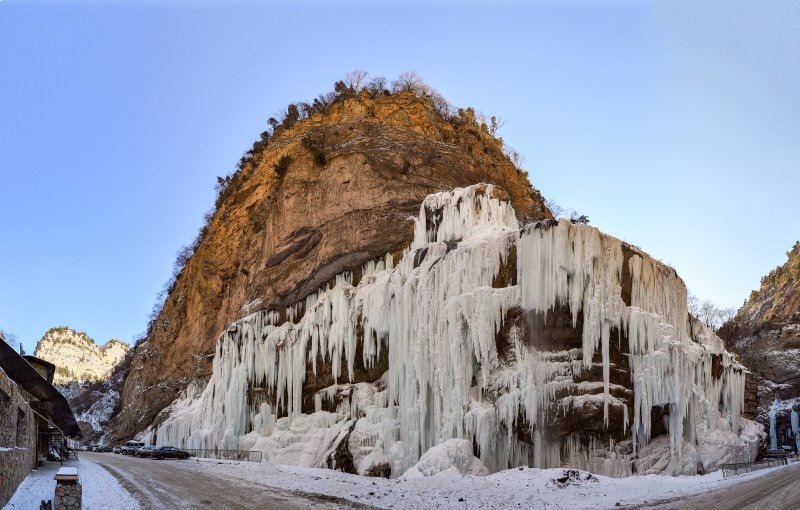 Чегемское ущелье, Чегемские водопады; зимой