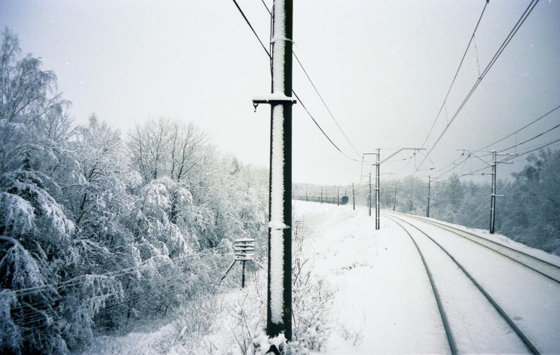 Окно поезда зимой