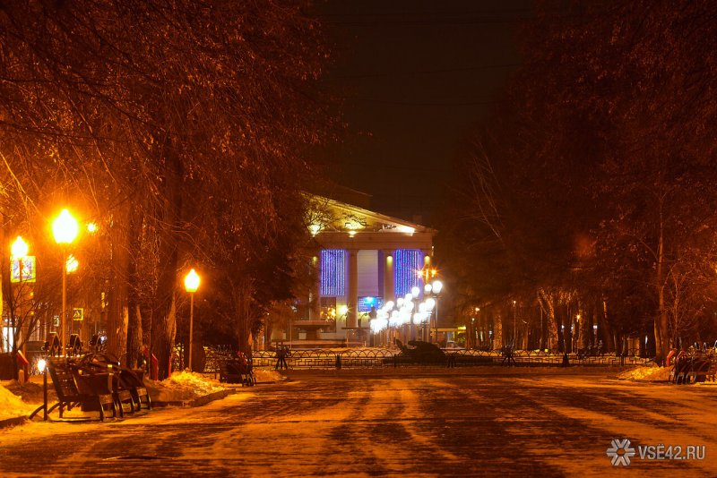 Ночной центр зимой Кемерово