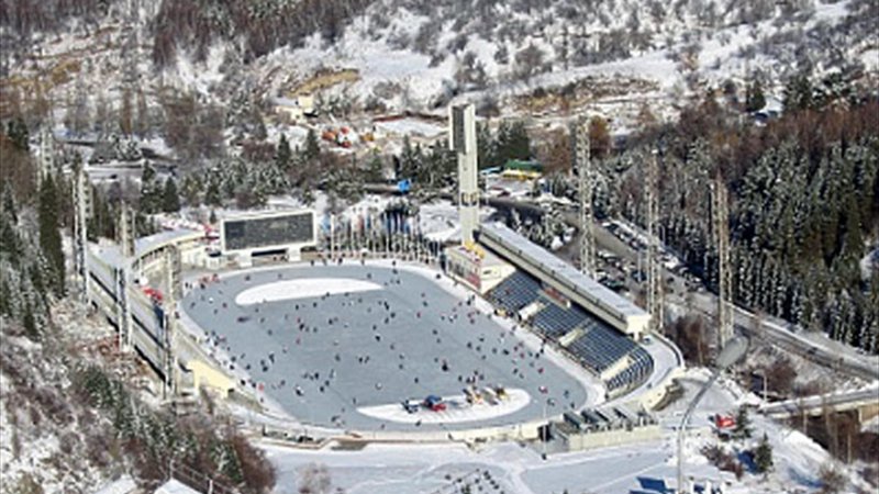 Знаменитое стадион Медео зимой