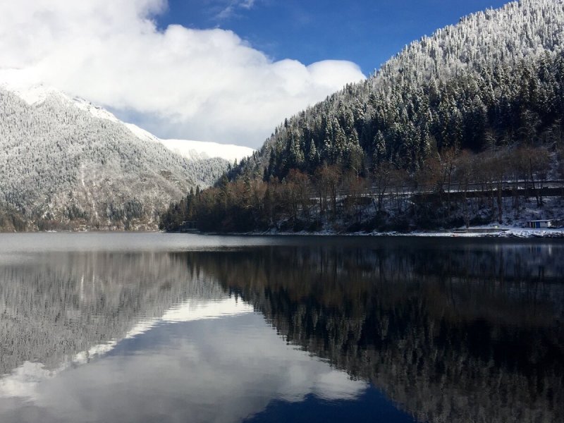 Озеро Рица Абхазия зимой