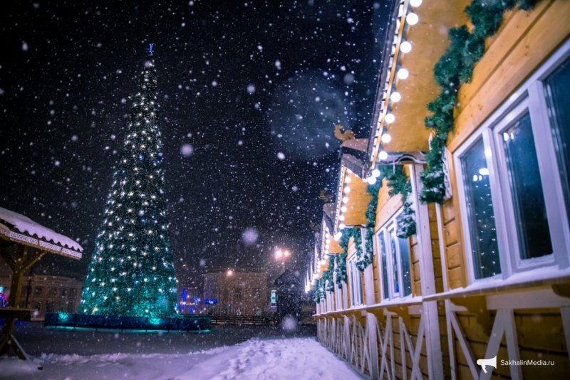 Площадь Ленина зимой Южно-Сахалинск