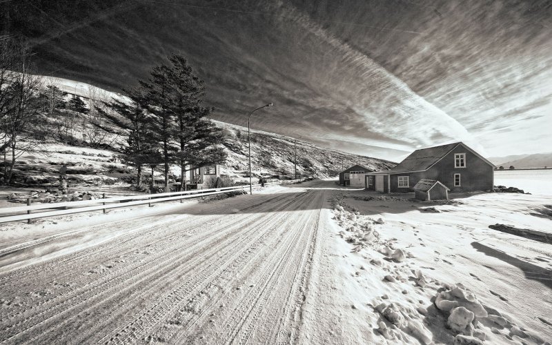 Зима черно белое фото