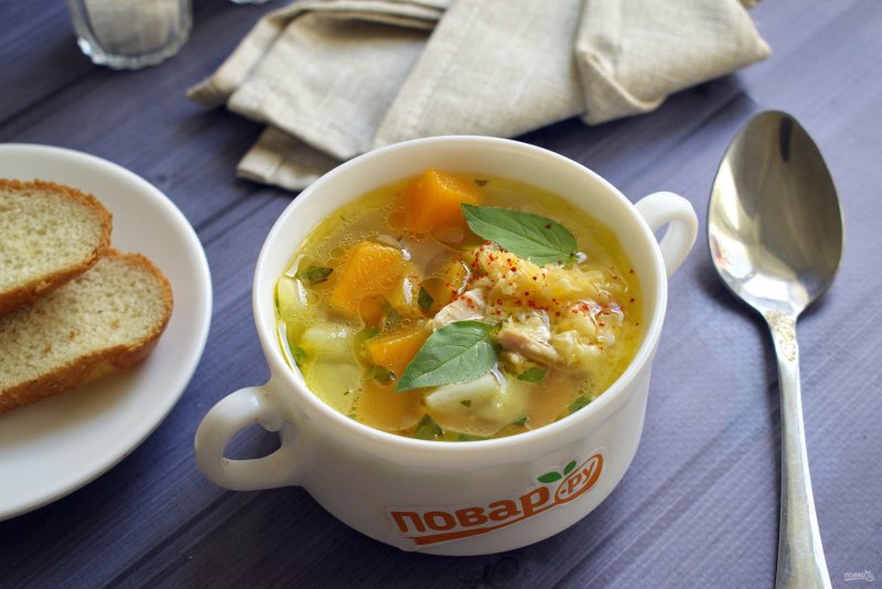 Овощной суп с тыквой и кабачком