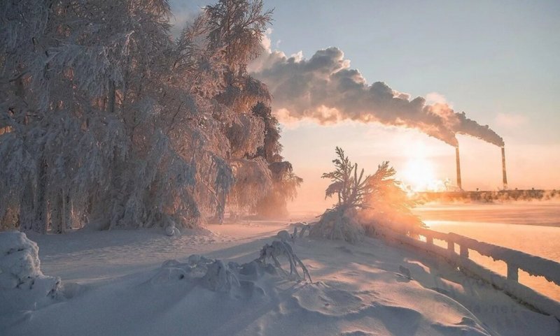 Зимний пейзаж светлый