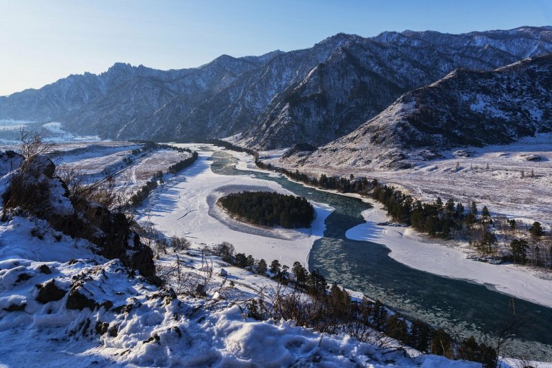 Голубые озера горный Алтай зима