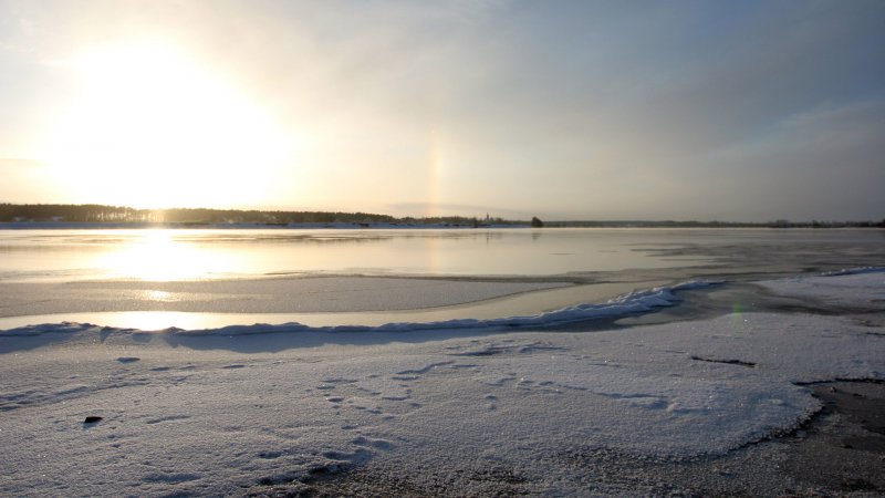 Река Волга зимой