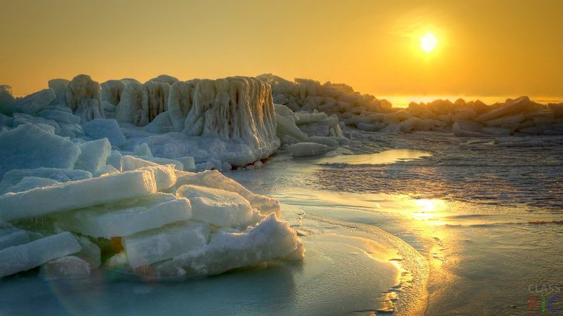 Черное море замерзло