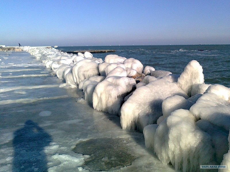 Замерзшее черное море 2012