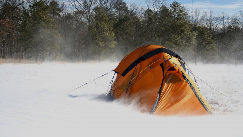 Зимняя экспедиционная палатка