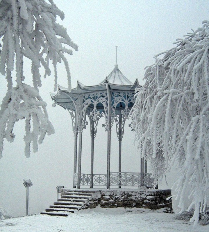 Китайская беседка Пятигорск зимой