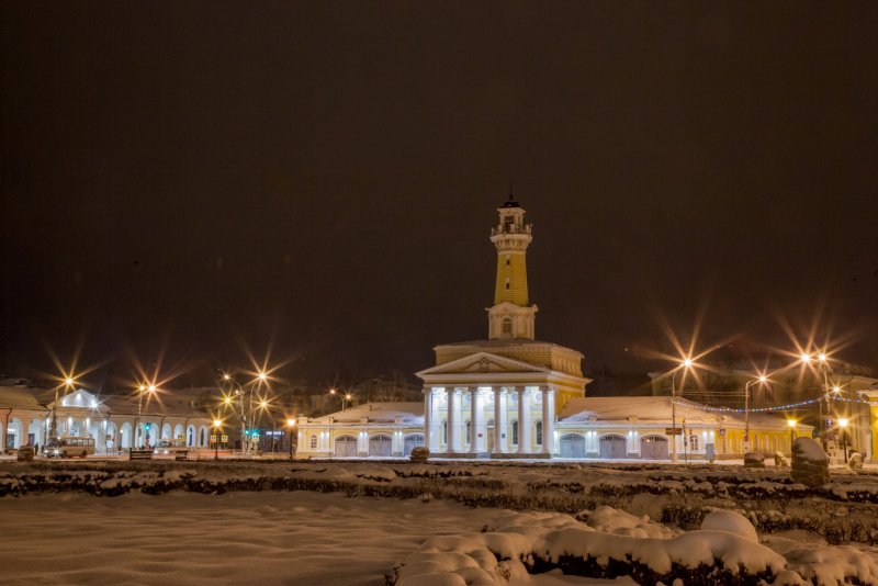 Ночная зимняя Кострома