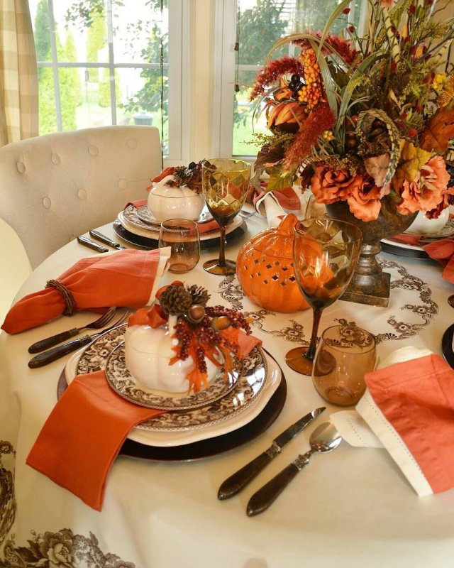 Осенний декор на обеденный стол